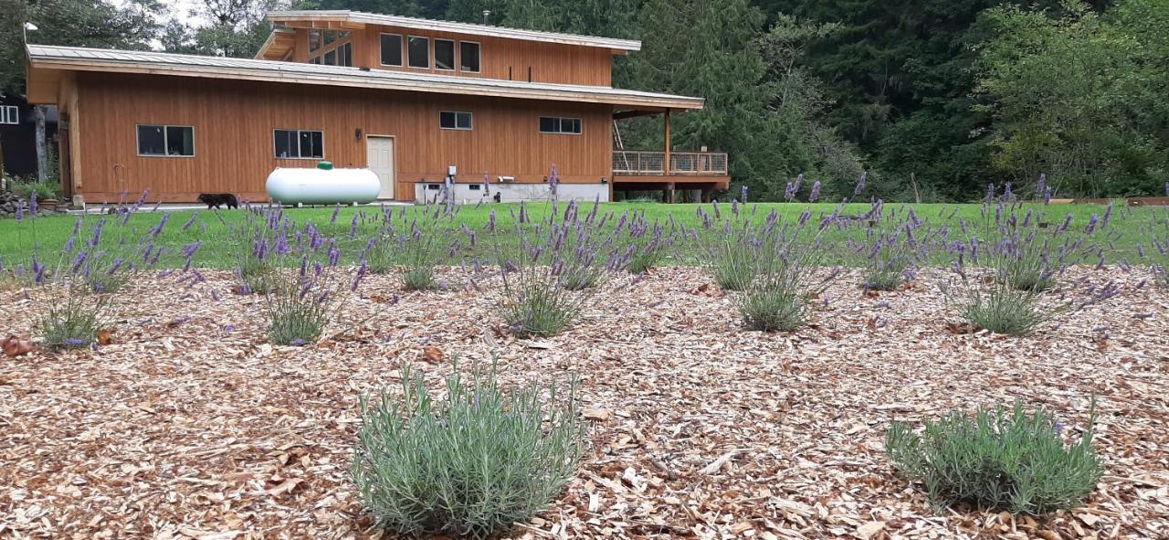Angels Rest B&B Lavender Farm Skamania エクステリア 写真